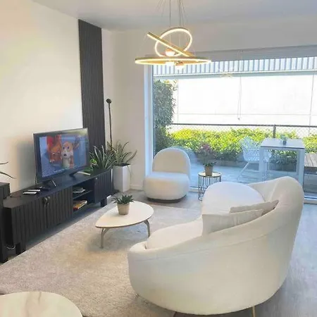 Luxury House With Jacuzzi And Sauna Oostende