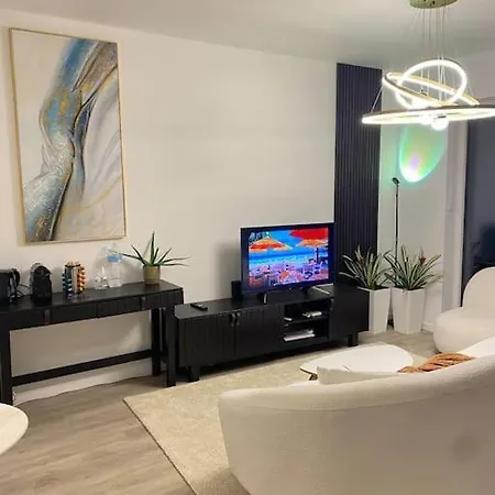 Luxury House With Jacuzzi And Sauna Tatil Evi